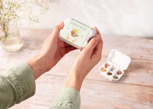 Giftbox Blossombs Bloemen voor jou eierdoosje à 6 zaadbommetjes-3